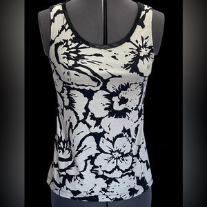 Banana Republic Scoop Neck Silver/White and Black Floral Sleeveless Top …